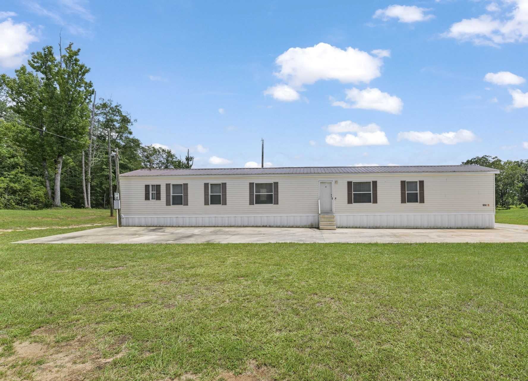 694 County Road 33, Prattville, AL 36067